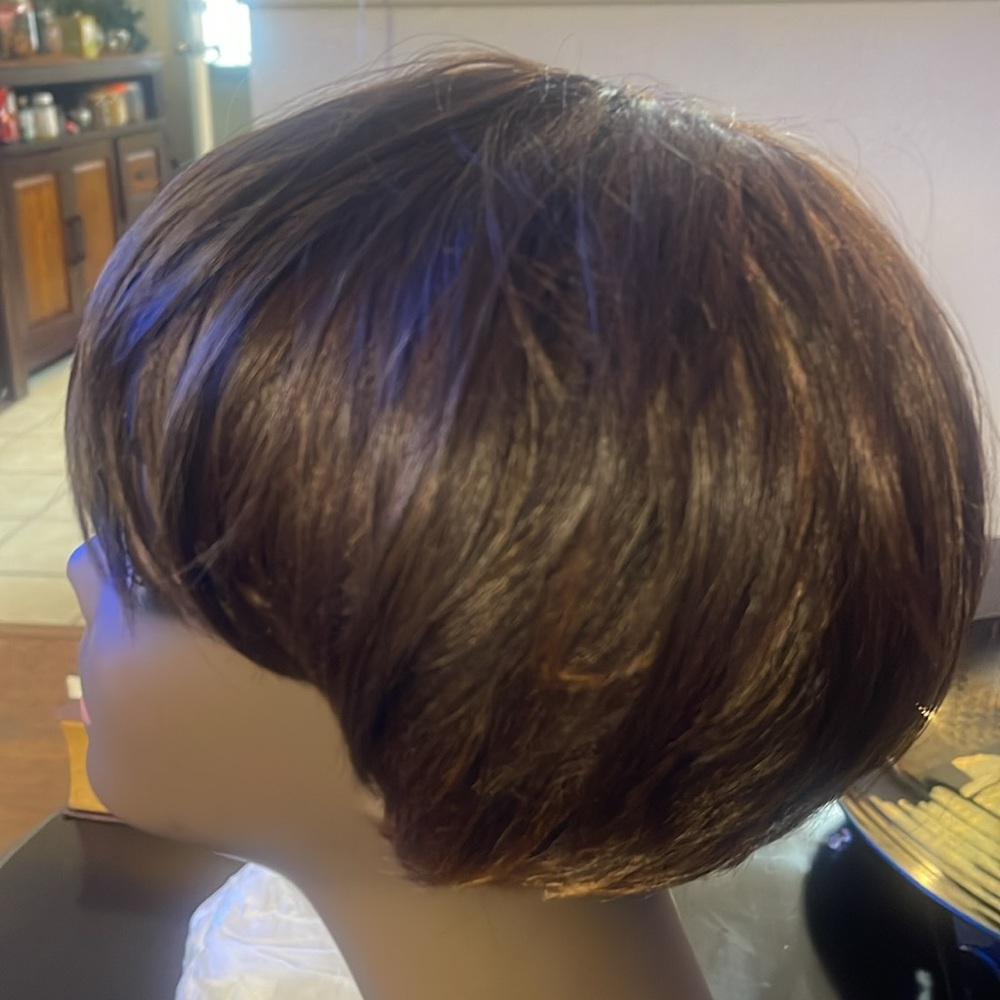 Short Brown Wig for Women - Picture 2 of 6